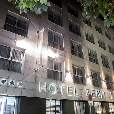 Zenit فندق