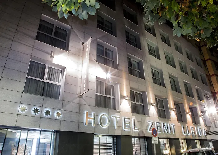 Zenit מלון